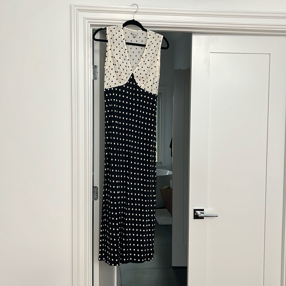 Effortless Glam Polka-Dot Sleeveless Top (Black)